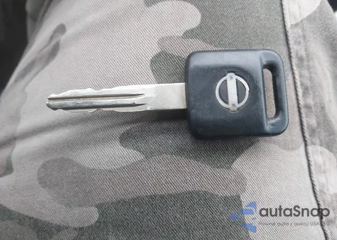 2010 Nissan Versa 1.8S из США, поврежденный, VIN 3N1BC1CP7AL457149